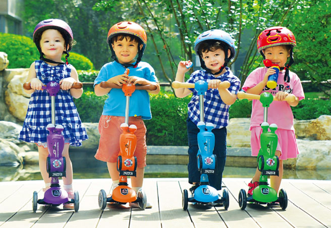 tri-scooter TAG-03